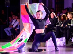 Odzież robocza jako dzieło sztuki. Wystawa w CMWŁ