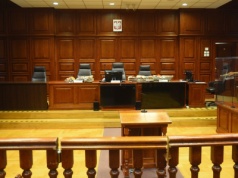 Sąd uznał, że rozwodu nie było, bo udzieliła go neosędzia. "Dla obywatela to jest ruletka"