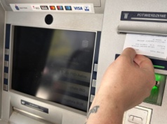 Znikająca gotówka z bankomatów. Bank wydał pilny komunikat do wszystkich Polaków