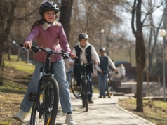 Rowerem, hulajnogą, pieszo. Częstochowa stawia na aktywną i bezpieczną drogę do szkoły
