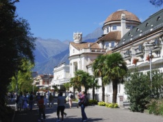 Seniorzy z Europy kochają to uzdrowisko. Zachwyca klimatem, termami i architekturą