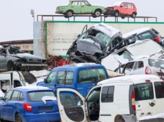 Rzeź golfów, passatów i focusów: Polacy oddali w 2025 roku wyjątkowo dużo aut na złom