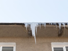 Wiszą, straszą i mogą drogo kosztować. Kary sięgają nawet 5 tys. zł