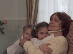 To nie żarty z memów. Teściowe naprawdę potrafią zrujnować spokój młodych rodziców