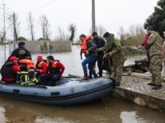 Portugalia: mimo powodzi wysoka frekwencja w wyborach prezydenckich. Część wyborców dotarła łodziami
