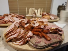 Lubelskie przysmaki bez ochrony. Kontrowersyjna umowa UE chroni wódkę, resztę zostawia na pastwę rynku