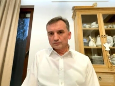 Zbigniew Ziobro grzmi ws. listu gończego. Rzecznik Prokuratury Krajowej odpiera zarzuty