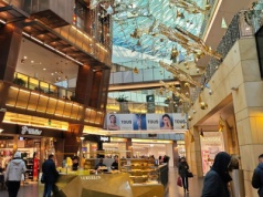 Firmy handlowe ostrożnie patrzą w przyszłość. Zamówienia rosną