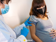 Jak szczepienie przeciw COVID-19 wpływa liczbę urodzeń? Szwedzi sprawdzili