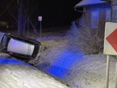 DK75. Wypadł z drogi i uderzył w betonowy przepust