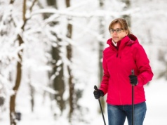 ​Tyle musisz spacerować, by spalić 1 pączka. Zaplanuj aktywność na czwartek