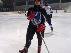 Przejechała 130 km na rolkach i gra w hokeja z mężczyznami. Aleksandra Adameczek lubi adrenalinę