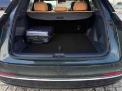 Rywal Toyoty RAV4 kosztuje po obniżce 134 900 zł, ma 263 KM i pali 6,5 l. Bagażnik w realu wypada lepiej niż na papierze