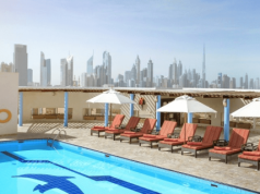 Dubaj bez brania na swoje barki roli organizatora 🏙️✨ Tydzień w 4* hotelu z wyżywieniem i basenem za 2599 PLN ☀️😎