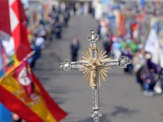 Młodzi Hiszpanie masowo wracają do katolicyzmu. Mają dość lewicy