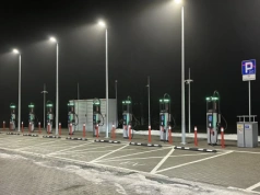 Orlen otworzył hub ładowania niedaleko Kielc. Osiem słupków na trasie z Warszawy do Krakowa