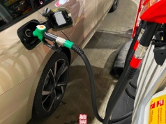 To nie żadne triki, to proste sposoby na tańszą jazdę autem. Tak obniżysz spalanie