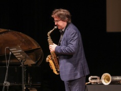 Trzy saksofony na koncertach umuzykalniających