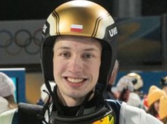 Kacper Tomasiak może liczyć na ogromne wsparcie bliskich. Kim są jego rodzice?