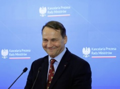 Sikorski o spięciu z Elonem Muskiem: Wymagamy szacunku dla klienta
