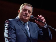 Dodik zaostrza kurs. 