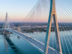 Trump: Zablokuję otwarcie nowego mostu USA-Kanada, jeśli Kanada nie rozpocznie negocjacji handlowych