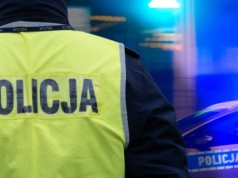 Policjanci zamieszani w podrzucanie narkotyków. Mieli współpracować z pomorskimi przestępcami