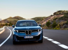 BMW iX3 wraca z abonamentem na wybrane funkcje, ale ma być bardziej ludzkie