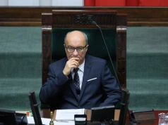 Morawiecki grzmiał o „moskiewskich powiązaniach” Czarzastego. Takiej riposty się nie spodziewał