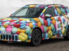 Nowa Skoda Epiq oferowana jako Epiq 35 i Epiq 40 z baterią 38,5 (37) kWh LFP oraz Epiq 55 z 55 (52) kWh. To są Lentilky?