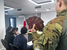 Fałszywe dolary i nielegalna praca. Straż Graniczna zatrzymała kolejnych Kolumbijczyków