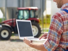 Dopłaty, podatki i składki. Kalendarz rolnika na I półrocze 2026