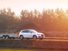 Wszystko co musisz wiedzieć o przyczepkach samochodowych dwuosiowych