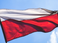 Polacy masowo pakują walizki, kierunek jest tylko jeden. Zachód przestaje kusić