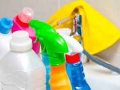 Gdzie wyrzucić resztki środków czyszczących, udrożniających, owadobójczych? 1 błąd i trujesz sąsiadów