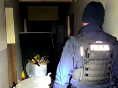 Dramatyczna akcja w Tucholi. Policjanci uratowali mężczyznę w głębokiej hipotermii