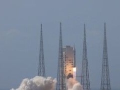 Chiny: udany test nowej rakiety i statku kosmicznego