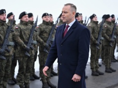 Ważą się losy miliardów na wojsko. Przełomowy dzień