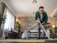 Sprzątanie w domu – jak Janek Marek, Maciej Pela i Walter Busalacchi dzielą obowiązki?