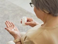 Czujesz zmęczenie po 60. roku życia? To mogą być niedobory, nie wiek