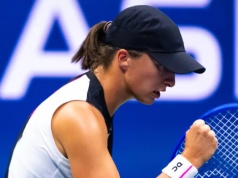 Rollercoaster w meczu Igi Świątek z Darią Kasatkiną w Dausze