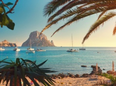 🔥 Szczyt wakacji na Ibizie 🍹 Loty z 3 miast od 613 PLN 🏖️☀️