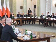 „Padały pytania, nie zawsze padały odpowiedzi”. Posiedzenie Rady Bezpieczeństwa Narodowego pozostawiło niedosyt u prezydenta