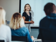 Jak uregulować podnoszenie kwalifikacji?