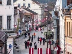 Lata temu Polacy wyjechali na Łotwę. 