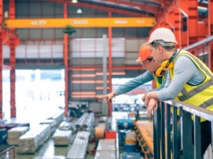 Zamknęli zakład, teraz burzą wszystko. W miejscu fabryki powstaną hale