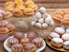 Blisko 84 proc. Polaków zje w tłusty czwartek co najmniej jednego pączka