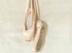 Odebrane marzenie olimpijskie. Wojna, ciało i dorastanie w cieniu Auschwitz