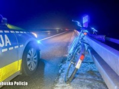 Jechał autostradą na rowerze. Mężczyzna błąkał się od dwóch dni