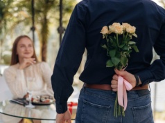 Uważaj na liczbę kwiatów i ich kolory. Taki bukiet może popsuć humor twojej walentynce